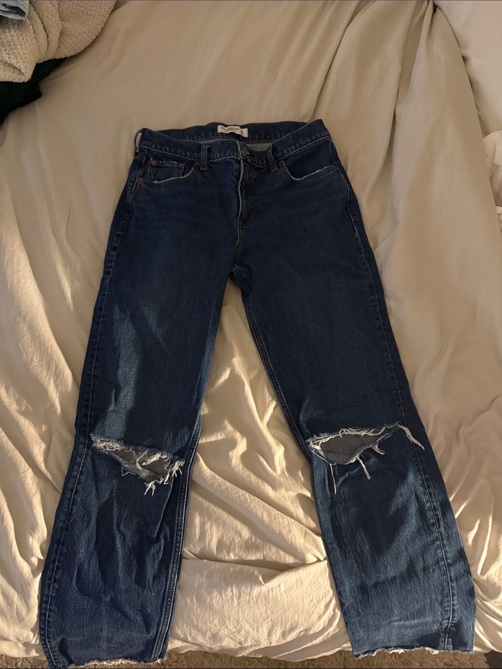 Abercrombie & Fitch Mid Rise 90’s Straight Jeans